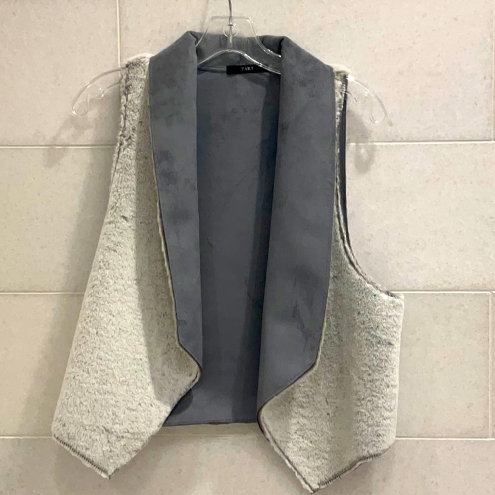 Tart Faux Fur & Suede Vest size S